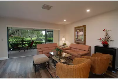 5635 Golf Pointe Drive #101, Sarasota, FL 34243 - Photo 7