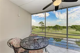 7461 W Country Club Dr N, Sarasota, FL 34243 - Photo 31