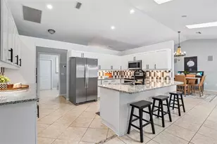 2262 Lakewood Ln, Nokomis, FL 34275 - Photo 7