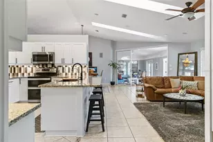 2262 Lakewood Ln, Nokomis, FL 34275 - Photo 9