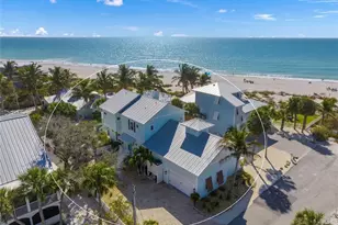 105 49th St, Holmes Beach, FL 34217 - Photo 1