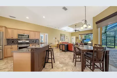 5566 Magnolia Tree Terrace, Sarasota, FL 34233 - Photo 11