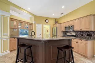 5566 Magnolia Tree Terrace, Sarasota, FL 34233 - Photo 13