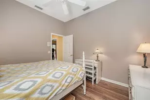 5566 Magnolia Tree Terrace, Sarasota, FL 34233 - Photo 35