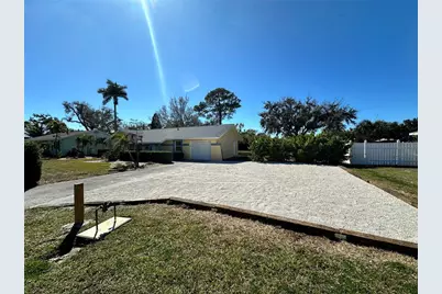 204 59th Street NW, Bradenton, FL 34209 - Photo 1