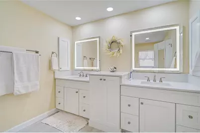 426 Bermuda Isles Circle, Venice, FL 34292 - Photo 19