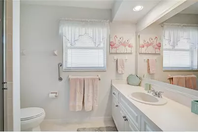 426 Bermuda Isles Circle, Venice, FL 34292 - Photo 23