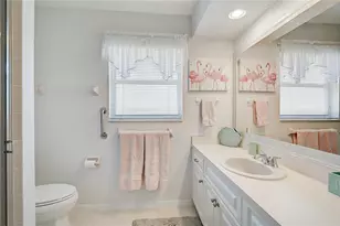 426 Bermuda Isles Cir, Venice, FL 34292 - Photo 23