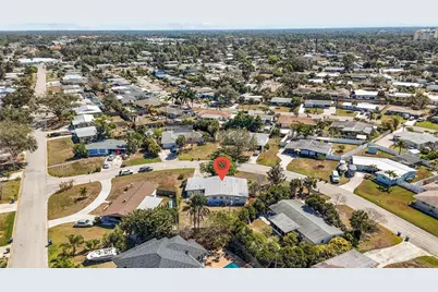 1627 Dunmore Way, Sarasota, FL 34231 - Photo 23