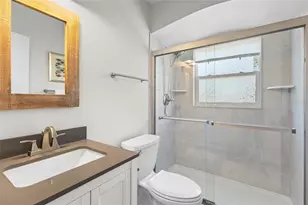 1627 Dunmore Way, Sarasota, FL 34231 - Photo 17