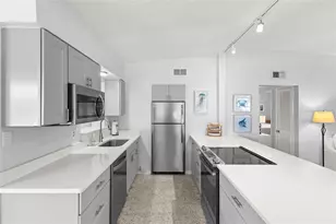 1627 Dunmore Way, Sarasota, FL 34231 - Photo 5