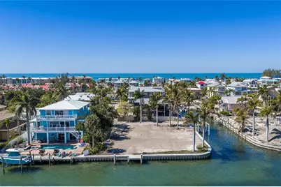 407 20th Place, Bradenton Beach, FL 34217 - Photo 11