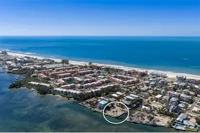 407 20th Place, Bradenton Beach, FL 34217 - Photo 13
