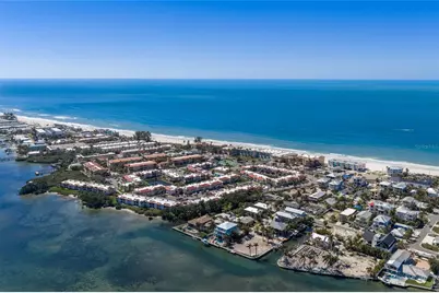 407 20th Place, Bradenton Beach, FL 34217 - Photo 17