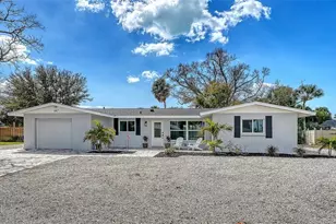 447 N Shore Dr, Osprey, FL 34229 - Photo 3