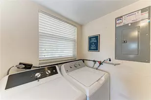 817 Harbor Dr S, Venice, FL 34285 - Photo 15