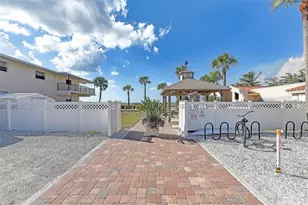 817 Harbor Dr S, Venice, FL 34285 - Photo 21
