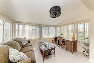 817 Harbor Dr S, Venice, FL 34285 - Photo 7