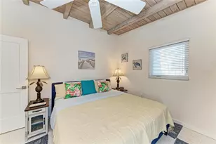 817 Harbor Dr S, Venice, FL 34285 - Photo 13