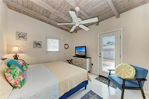 817 Harbor Dr S, Venice, FL 34285 - Photo 13