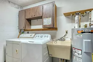 4360 Swift Rd, Sarasota, FL 34231 - Photo 23