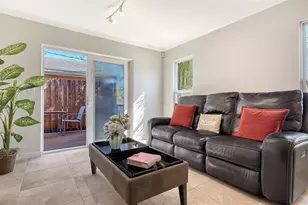 4360 Swift Rd, Sarasota, FL 34231 - Photo 5