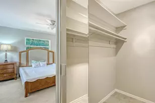 4360 Swift Rd, Sarasota, FL 34231 - Photo 15