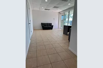 4545 Mariotti Court #L, Sarasota, FL 34233 - Photo 5