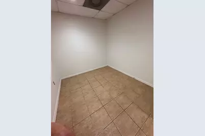 4545 Mariotti Court #L, Sarasota, FL 34233 - Photo 7