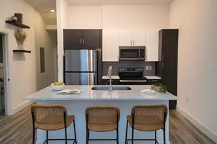 1659 2nd St, Sarasota, FL 34236 - Photo 3