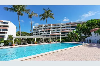 1445 Gulf Of Mexico Drive #101, Longboat Key, FL 34228 - Photo 33