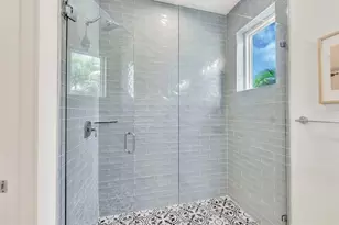 2403 Avenue C, Bradenton Beach, FL 34217 - Photo 31