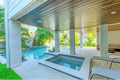 2403 Avenue C, Bradenton Beach, FL 34217 - Photo 5