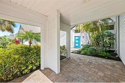 6107 45th Street W, Bradenton, FL 34210 - Photo 5