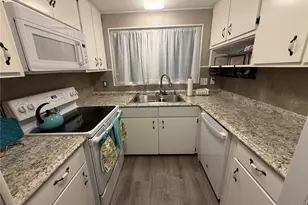 5214 Beechmont Ave, Sarasota, FL 34234 - Photo 19