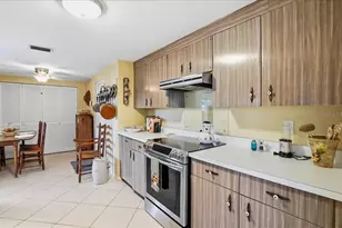 6617 Glades Way, Sarasota, FL 34231 - Photo 15