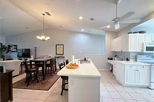 7158 Strand Cir, Bradenton, FL 34203 - Photo 7