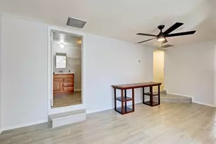 313 Jessica St N, Nokomis, FL 34275 - Photo 17