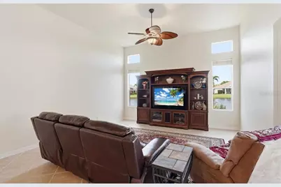 6558 41st Court E, Sarasota, FL 34243 - Photo 7