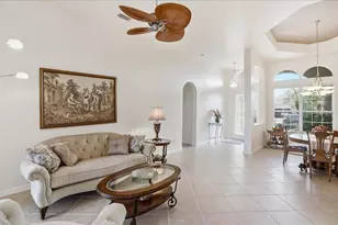 6558 41st Ct E, Sarasota, FL 34243 - Photo 9