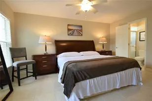 306 Bailey Ln, Sarasota, FL 34237 - Photo 5