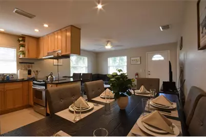 306 Bailey Lane, Sarasota, FL 34237 - Photo 11