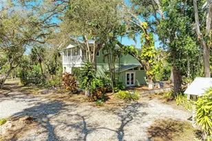 820 N Elm St, Englewood, FL 34223 - Photo 23