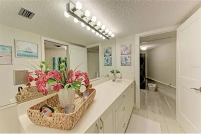 4835 Gulf Of Mexico Drive #105, Longboat Key, FL 34228 - Photo 27