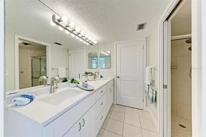4835 Gulf Of Mexico Drive #105, Longboat Key, FL 34228 - Photo 23