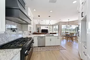 12246 Clubhouse Dr, Lakewood Ranch, FL 34202 - Photo 5