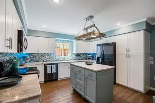 3196 Crystal Lakes Ct, Sarasota, FL 34235 - Photo 13