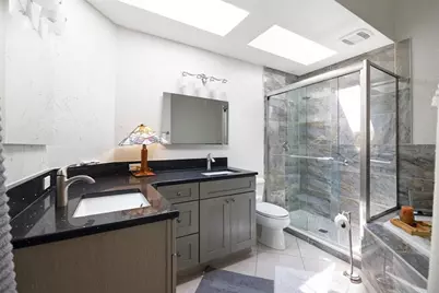 7135 Queen Palm Circle, Sarasota, FL 34243 - Photo 9