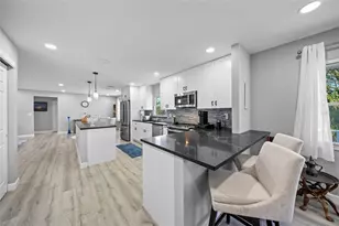 691 Gulf Bay Rd, Longboat Key, FL 34228 - Photo 17