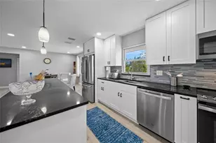 691 Gulf Bay Rd, Longboat Key, FL 34228 - Photo 15